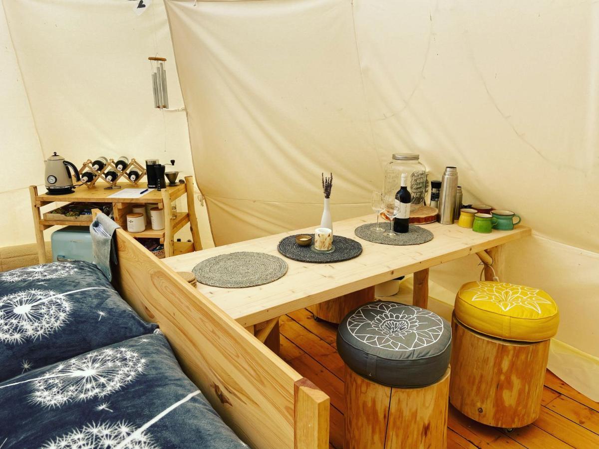 ホテル Glamping Nad Meandry Unhošť エクステリア 写真